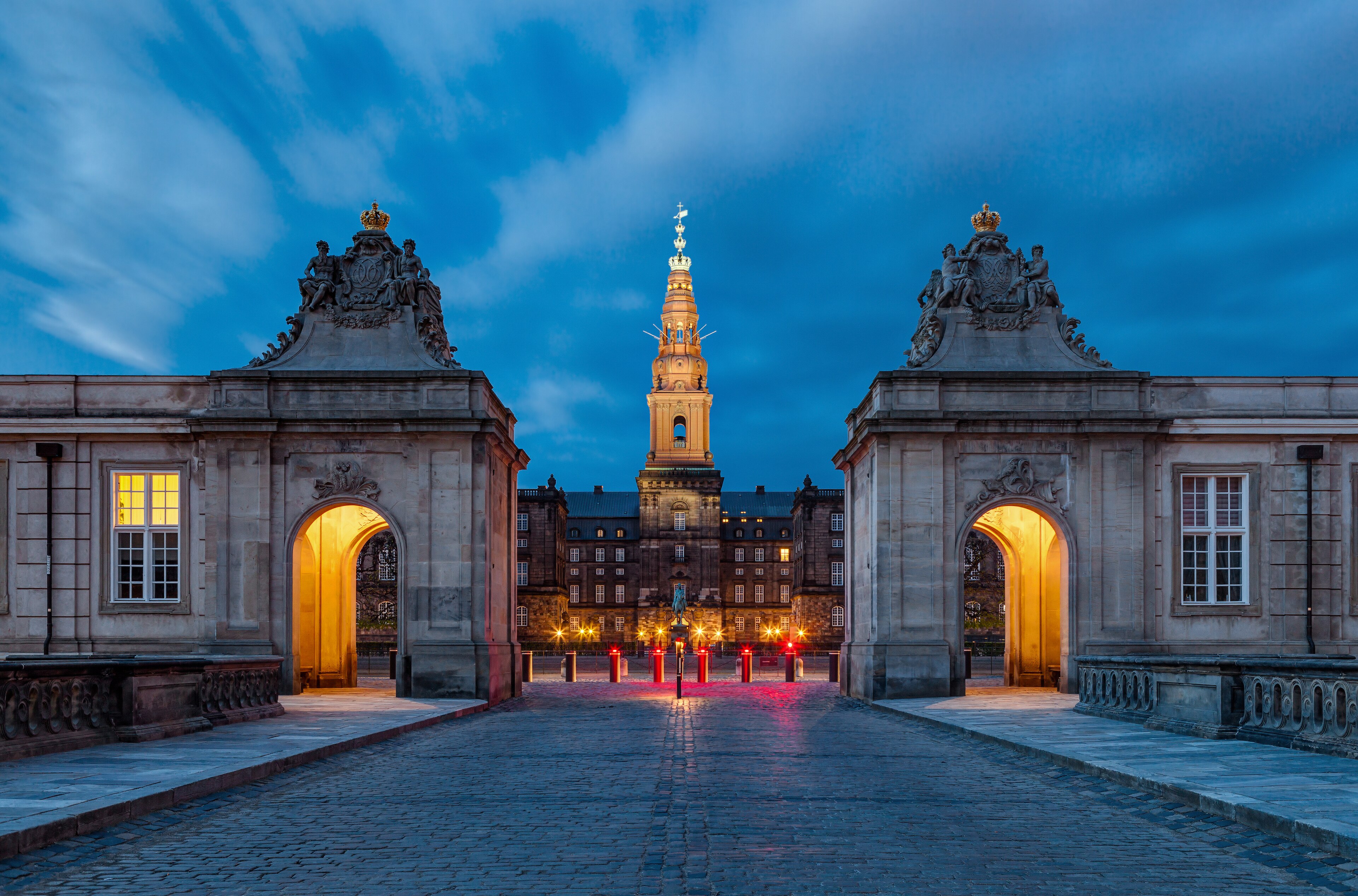 Weekly culture picks: war poetry, Copenhagen bricks and Rakvere Theatre