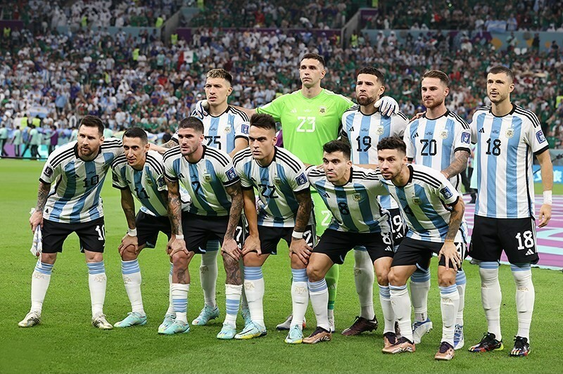 Argentina name World Cup squad — injured Messi included