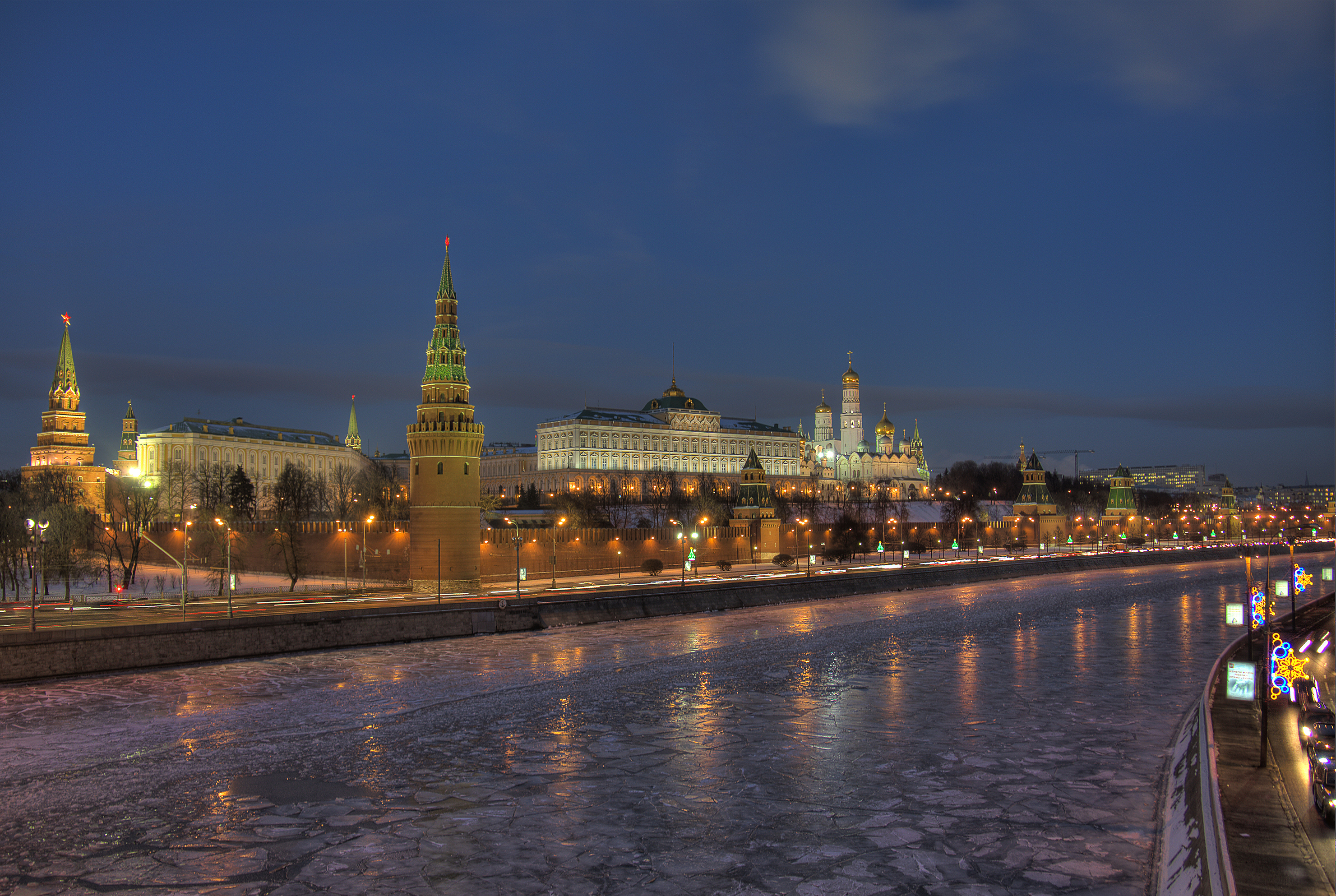 Russians describe daily life under Kremlin's sweeping internet restrictions