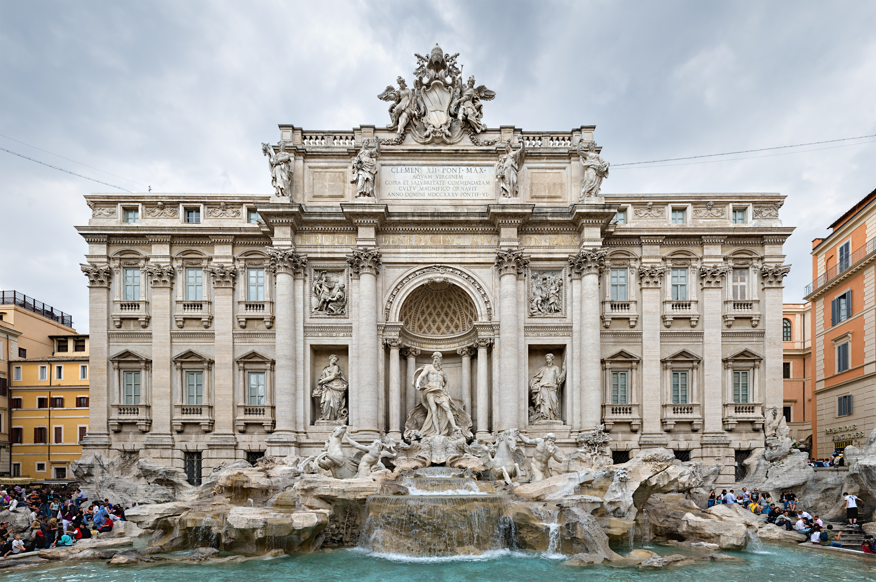 Rome police officer causes panic among horses with unauthorized fireworks — four injured