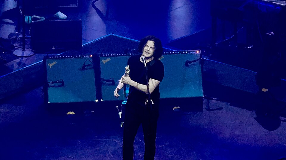 Eesti rokkbänd soojendab Jack White'i Sigulda lossis Lätis