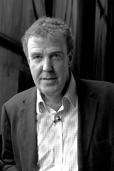Jeremy Clarkson Constantly Loses Items to Thieves in His English Pub