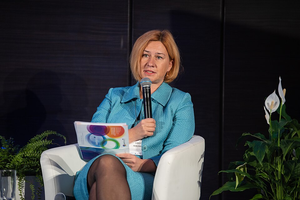 Perling nõuab negatiivset eelarvet majandusraskuste lahendamiseks