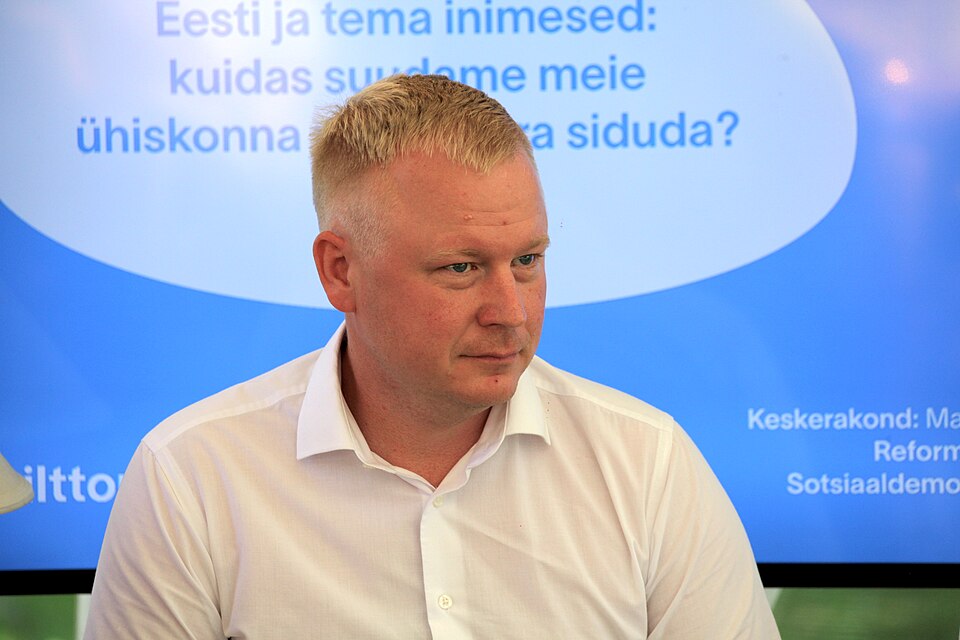 Riigikogu liige müüb Rae vallas asuvat modernt kinnisvara