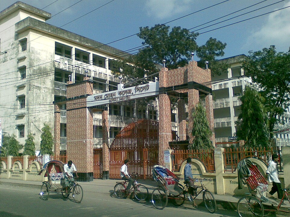 YouTube'i juht Neal Mohan räägib tehisaru, lastekaitset ja platvormi mõjust