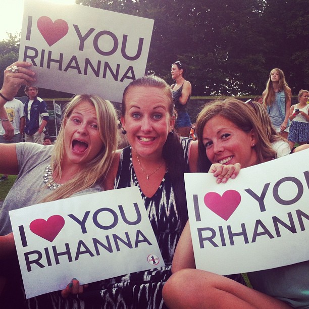 Papagoi võitis interneti Rihanna laulu täpsest esitusest