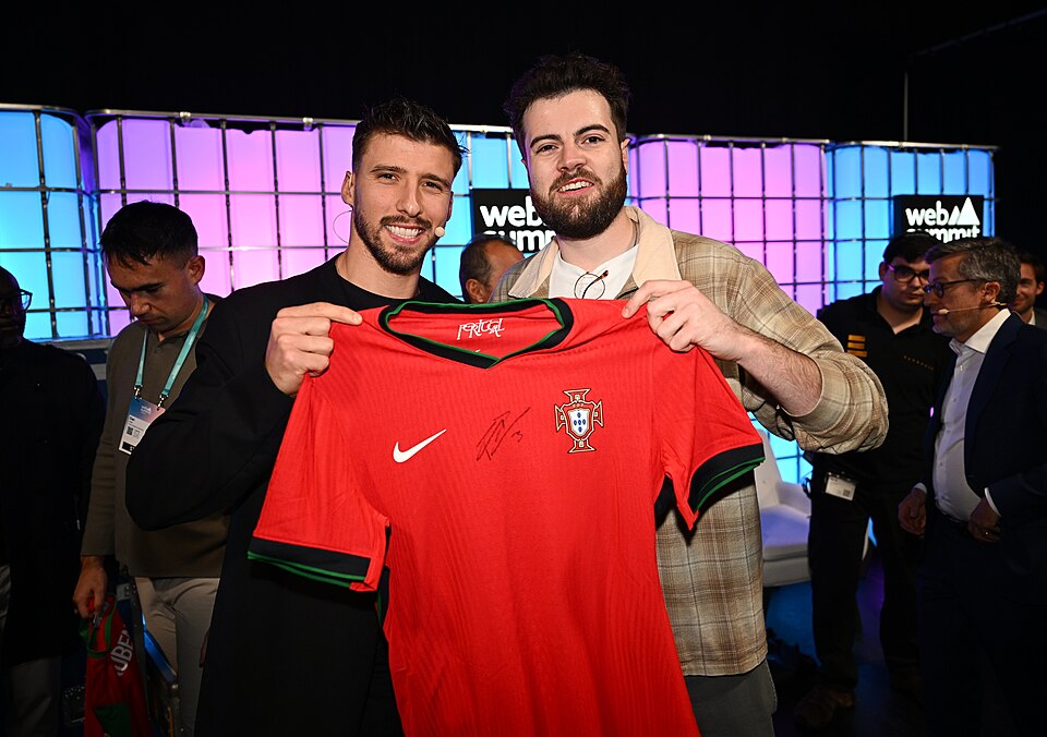 Manchester City mängija Ruben Dias kommenteerib lahkuminekuspekulatsioone Maya Jamaga