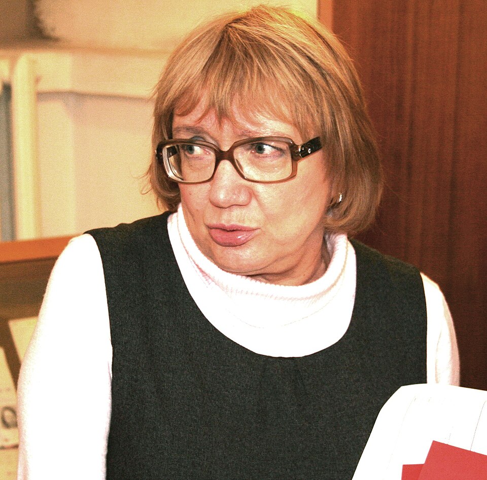 Kirjandusteadlane Sirje Olesk külastab saateid "Plekktrumm"